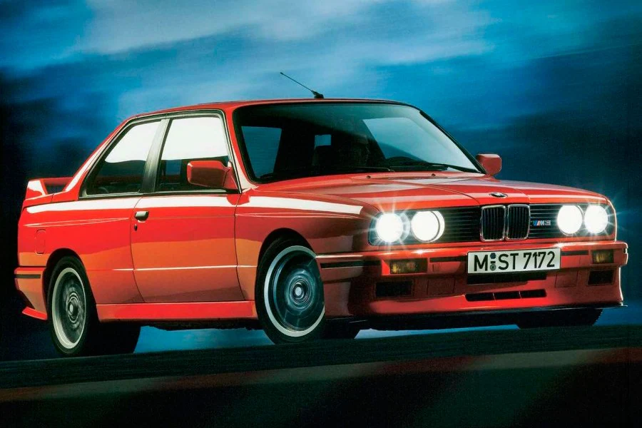 Le Youngtimers: Una tendenza che non conosce tempo